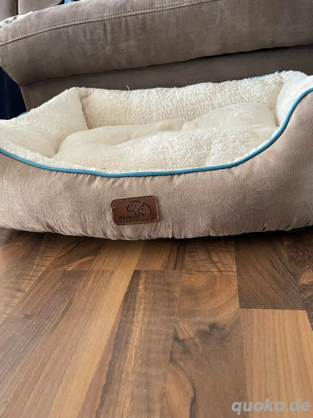 Katzenbett von Bedsure kaum benutzt, sehr guter Zustand.