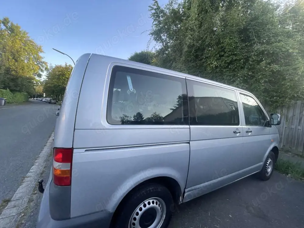 Volkswagen T5 Kombi