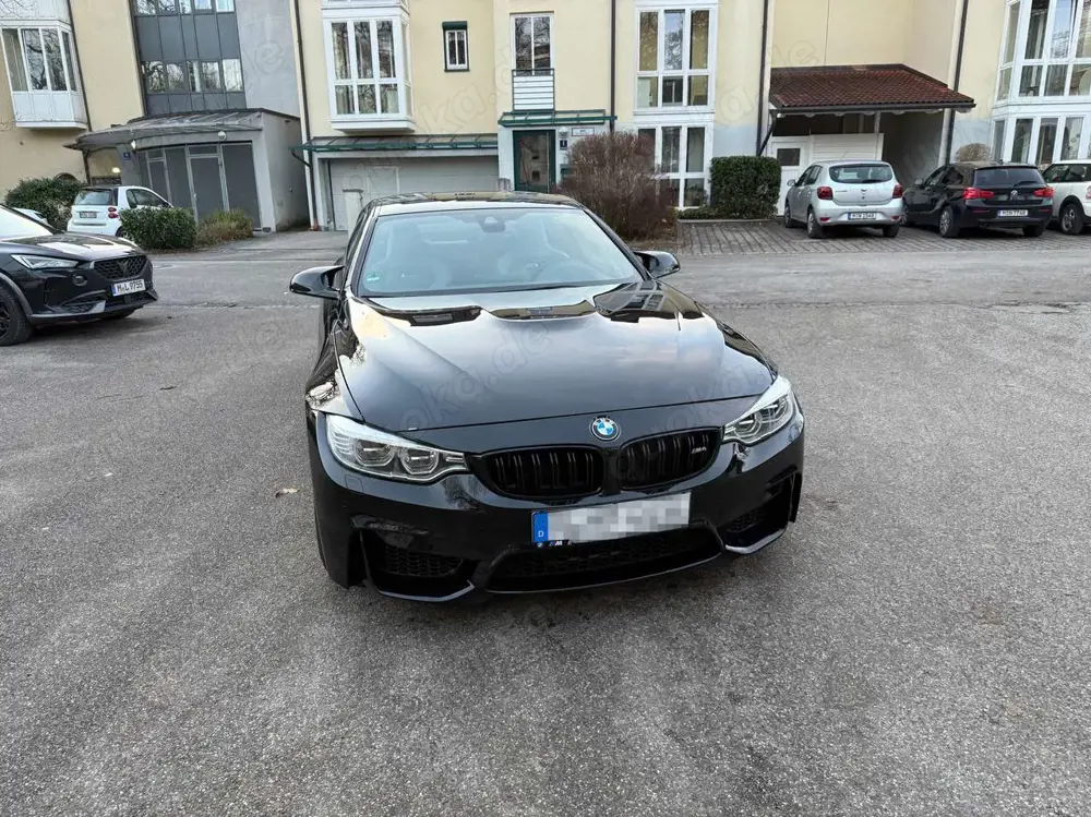 BMW M4 M4 Coupe DKG