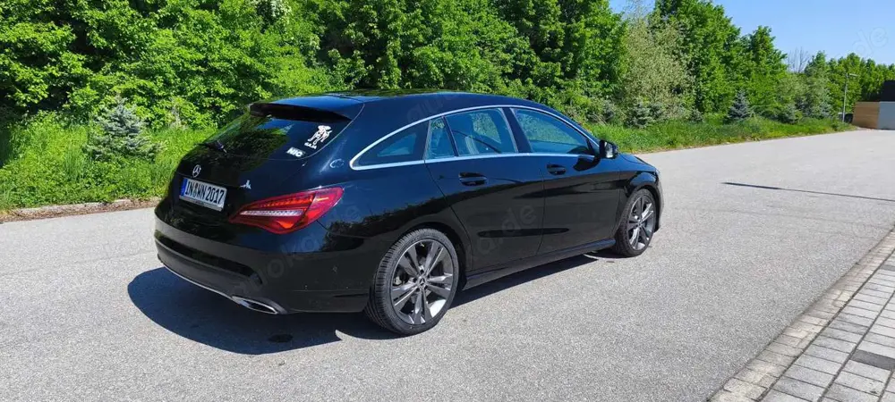 Mercedes-Benz CLA 200 Shooting Brake d 7G-DCT Urban