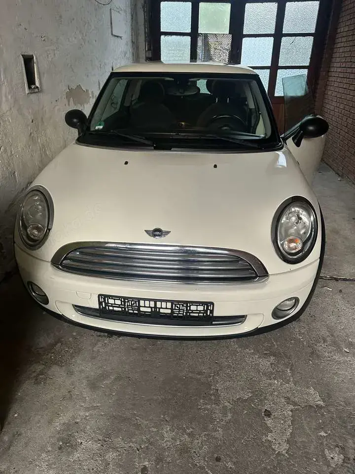 MINI One One