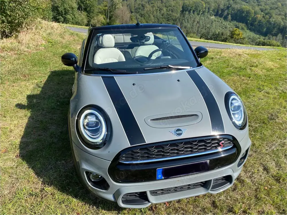 MINI Cooper S Cabrio JCW-TRIM,LED,LEDER,NAVI,RFK,DAB,Temp. NP 41T