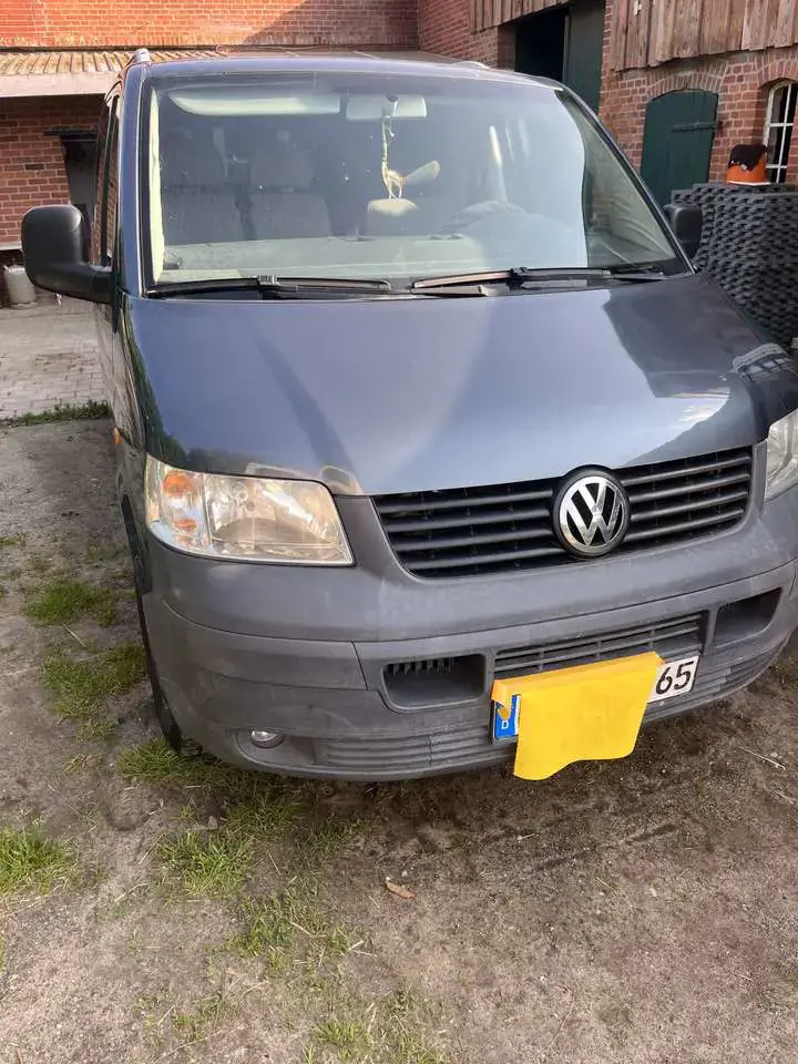 Volkswagen T5 Shuttle