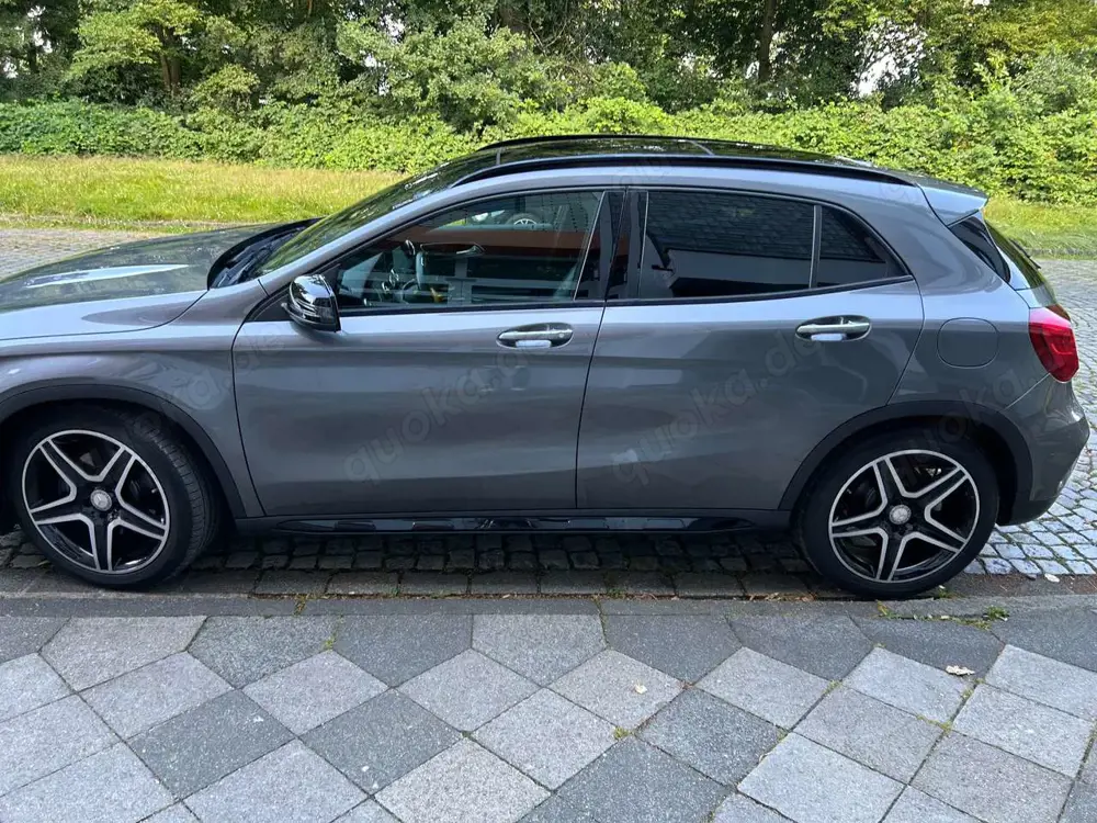 Mercedes-Benz GLA 250 GLA 250 4Matic 7G-DCT AMG Line