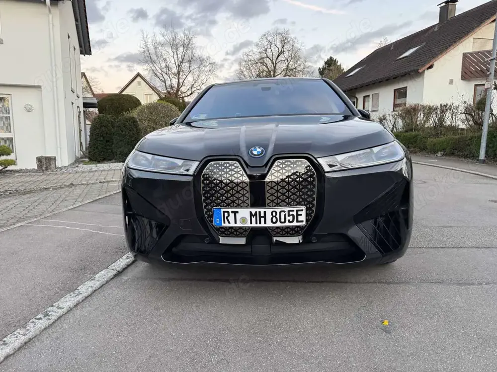 BMW iX iX xDrive40 Edition Garantie bis 11/2028