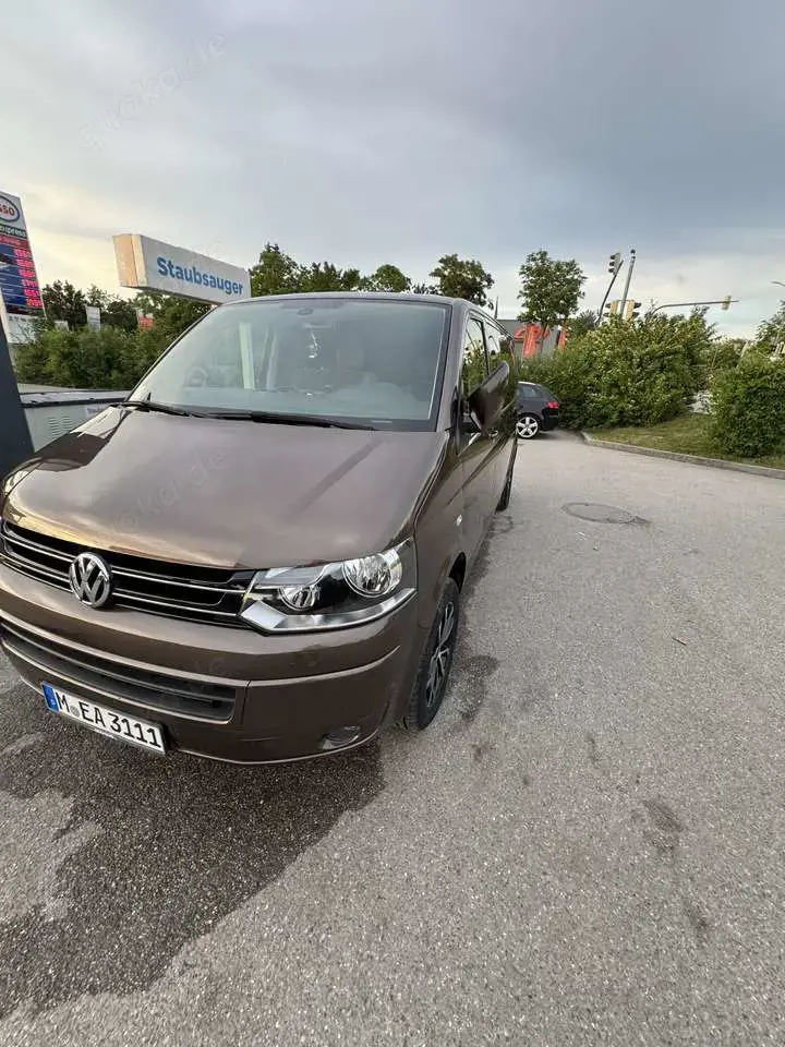 Volkswagen T5 Caravelle