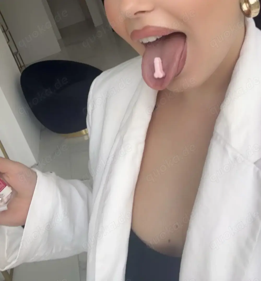 Ich verkaufe Socken Schuhe Unterwäsche von mir