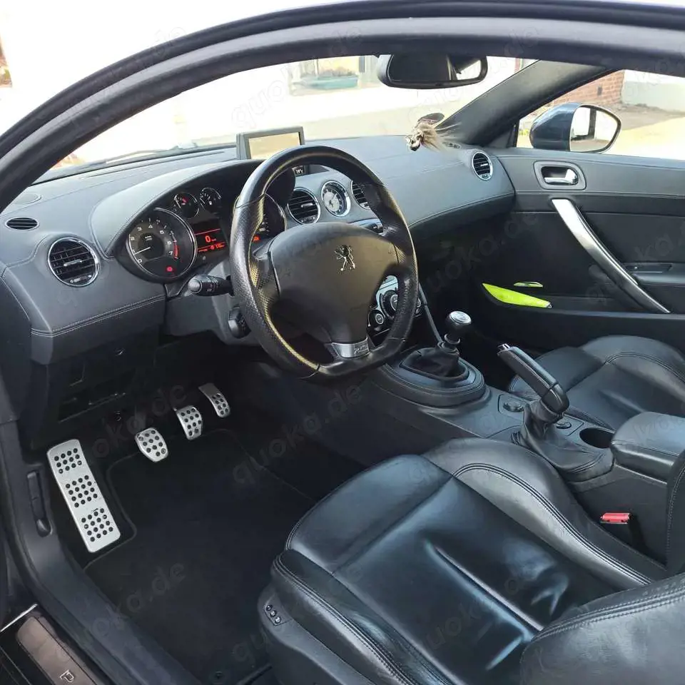 Peugeot RCZ
