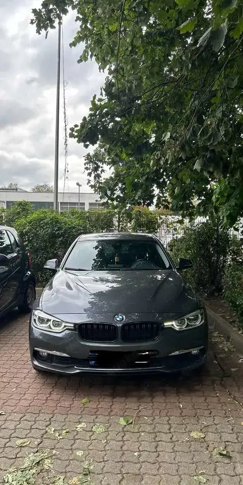 BMW 318 318d Luxury Line