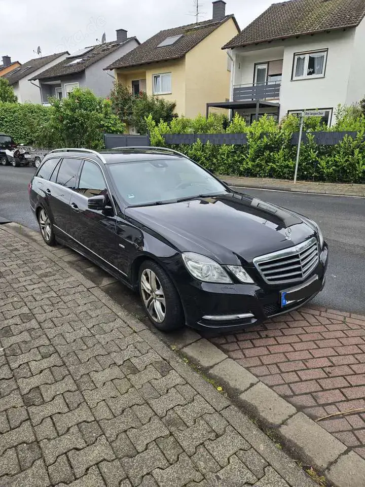 Mercedes-Benz E 220 T CDI DPF BlueEFFICIENCY Automatik Avantgarde