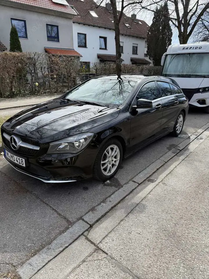 Mercedes-Benz CLA 180 Shooting Brake d