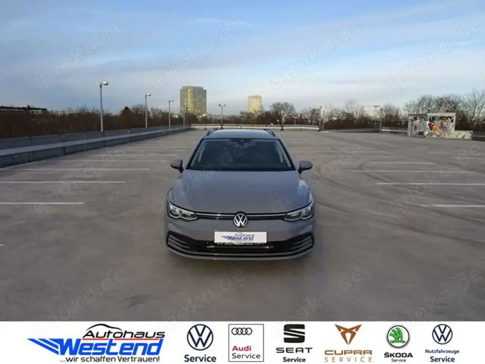 Volkswagen Golf Variant Life 1.5 eTSI 110kW DSG Navi LED AHK Klima Navi