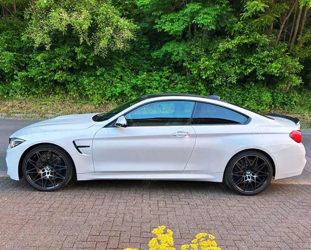 BMW M4 M4 Coupe DKGCompetition