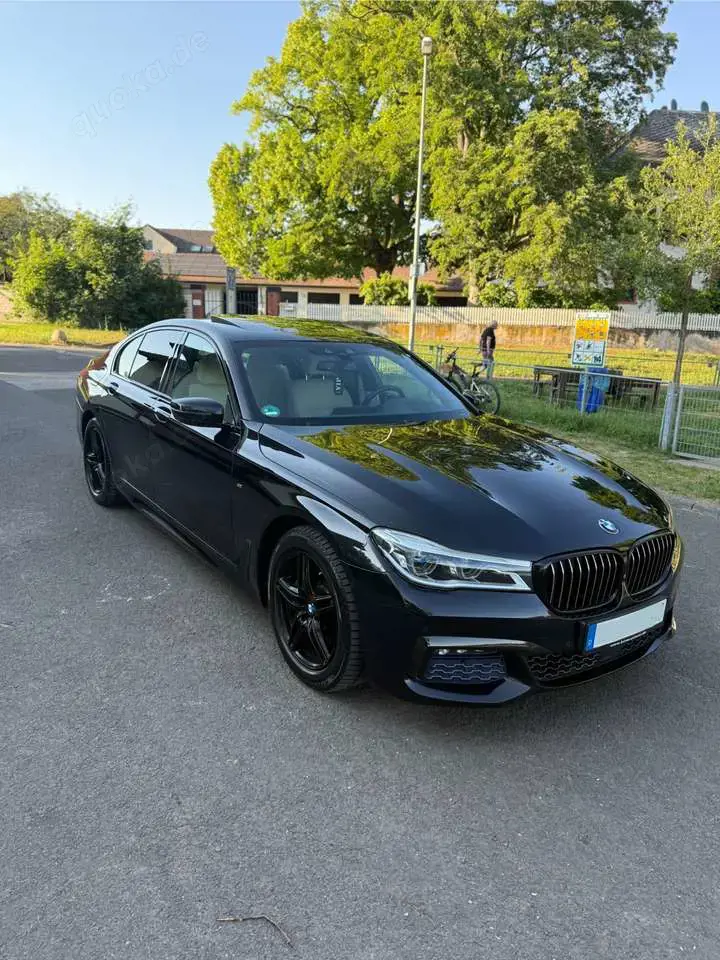 BMW 740