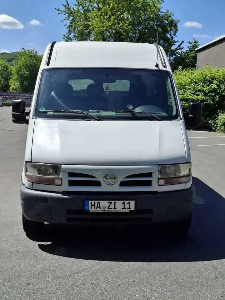 Nissan Interstar