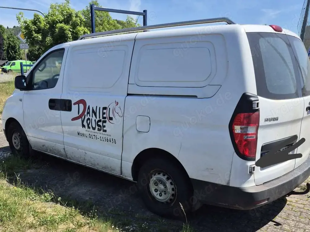 Hyundai H-1
