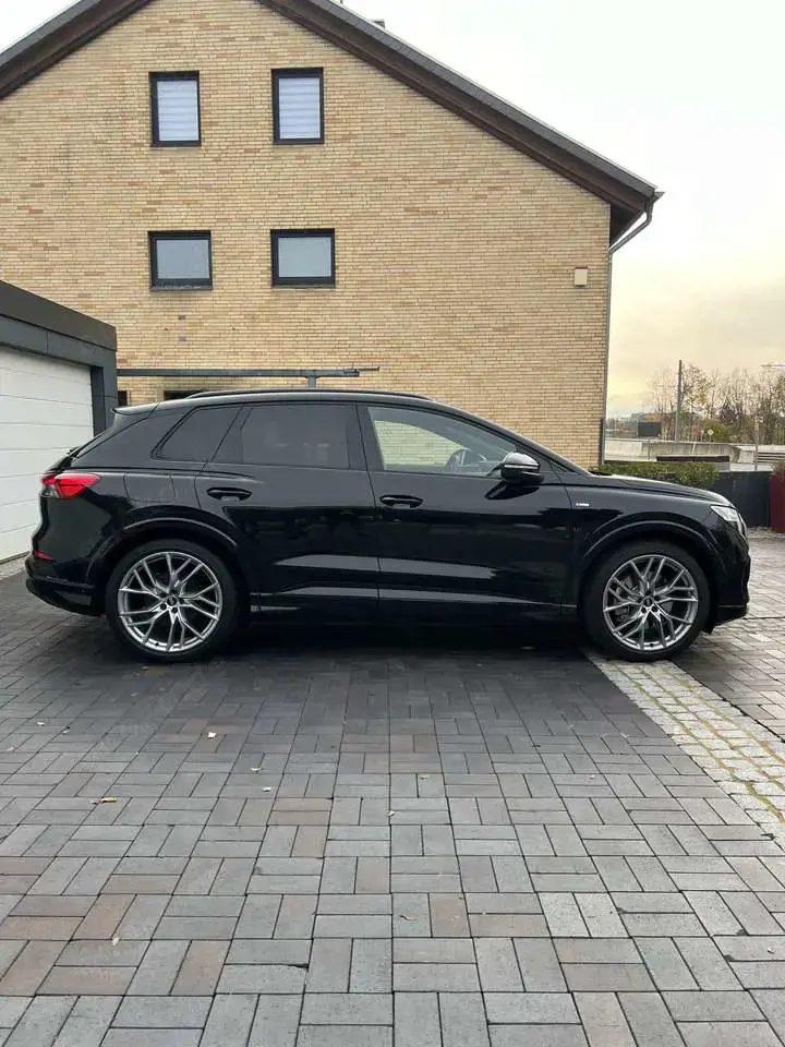 Audi e-tron Audi Q4 e-tron 40 S line | Top Sonderausstattung