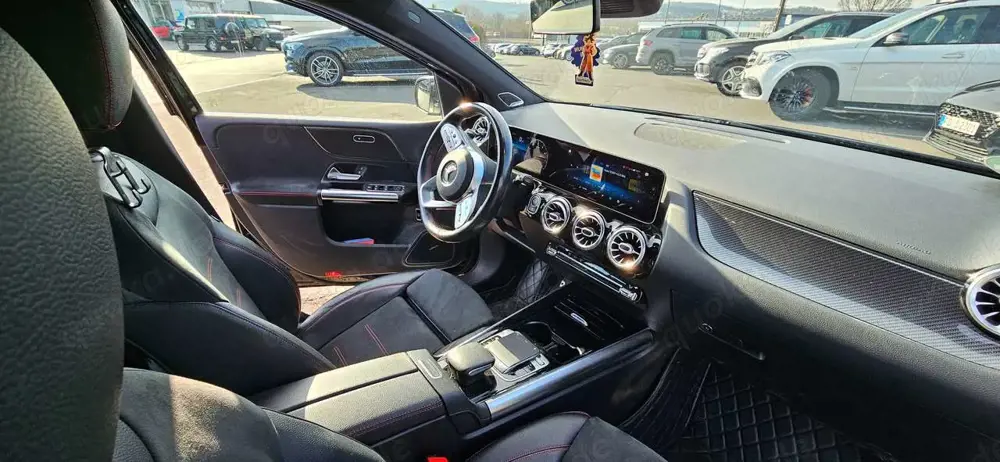 Mercedes-Benz B 250 B 250 7G-DCT AMG Line