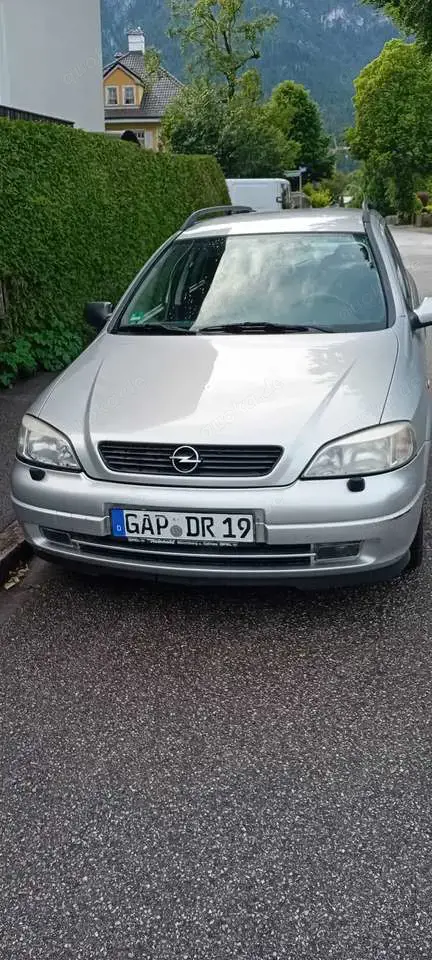 Loading...Opel Astra 1.8 Caravan Edition 100 Classic