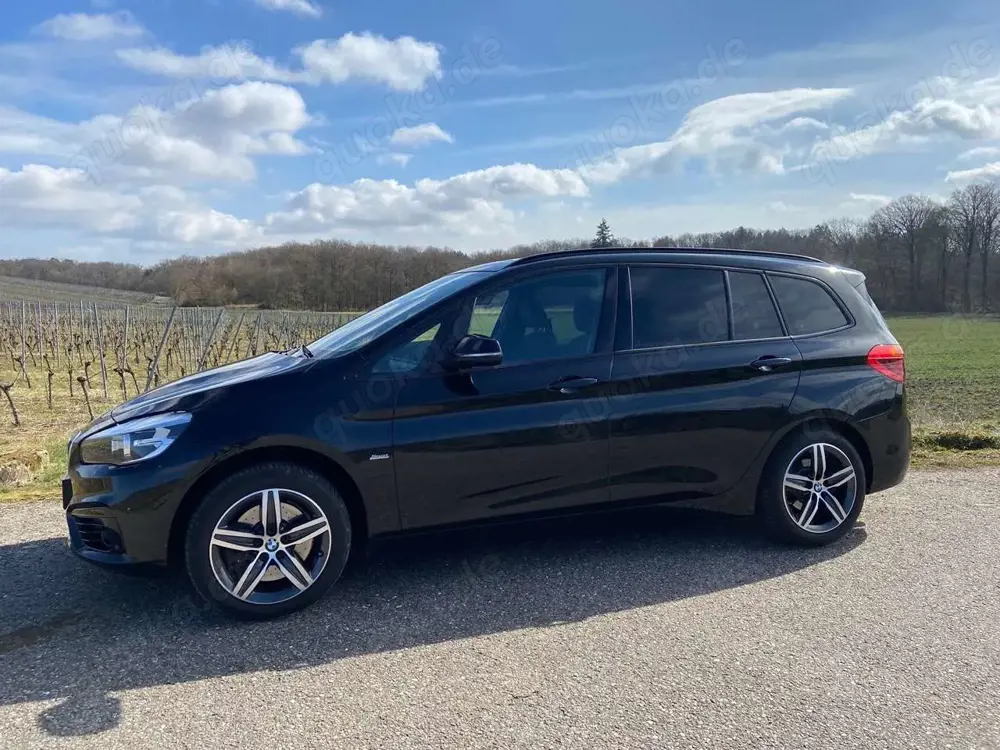 BMW 220