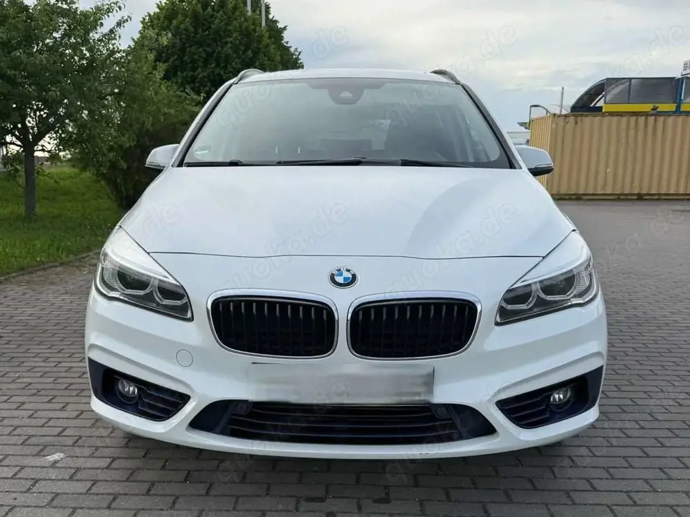 BMW 218