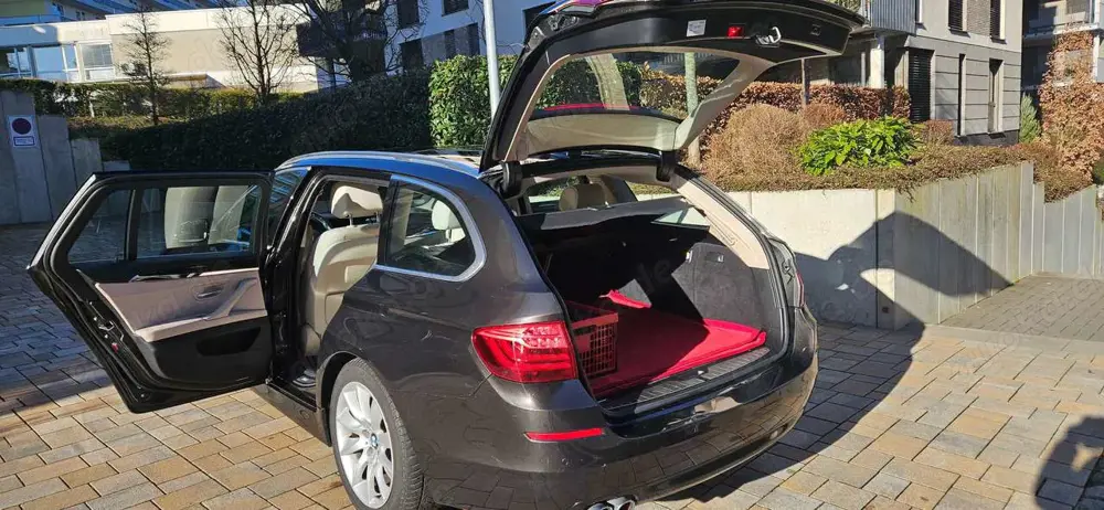 BMW 530 5er Touring Diesel 530d xDrive Touring Sport-Aut.