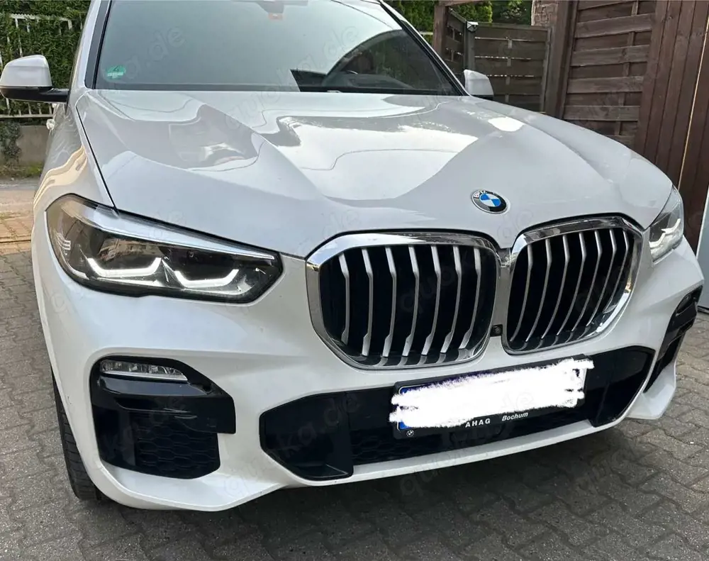 BMW X5 M M xDrive 30d M Sport mit Gestiksteuerung