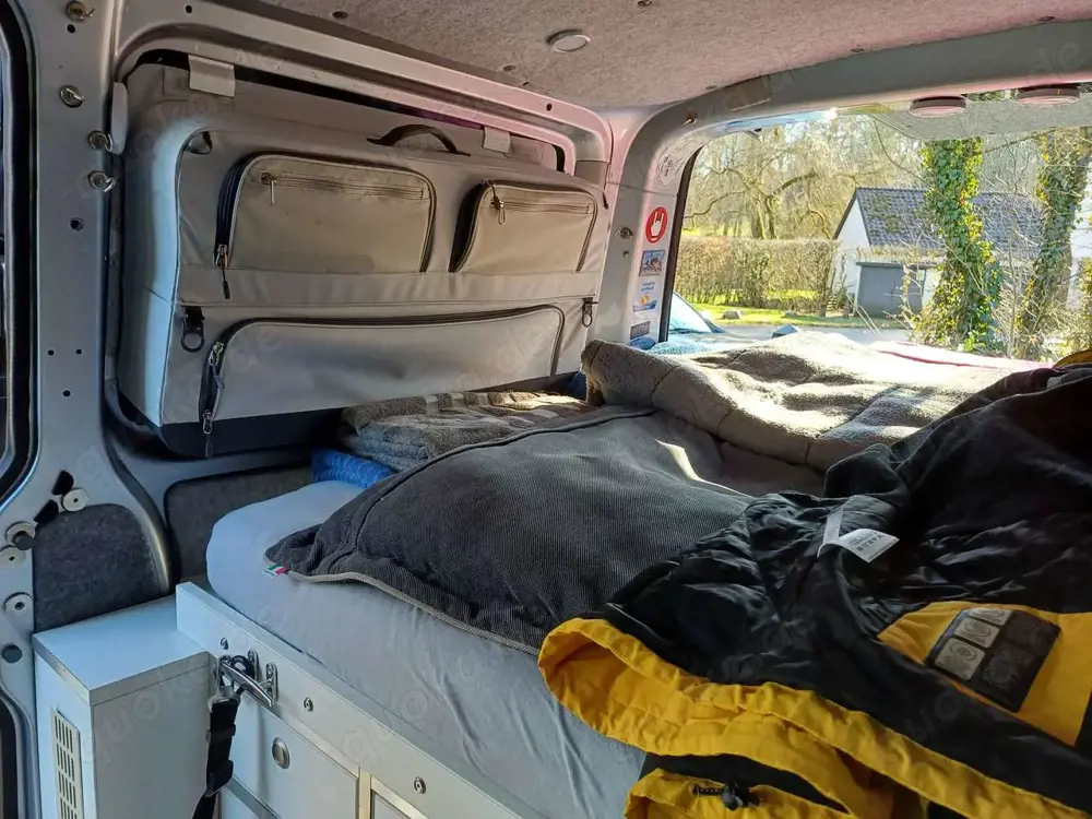 Volkswagen T5 Kombi