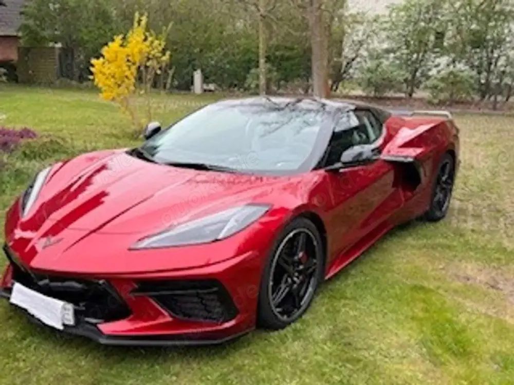 Corvette Stingray sportliche Cabrio-Limosine mit Sonderfarbton