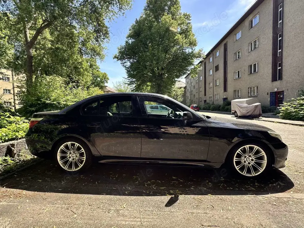 BMW 525 BMW E60 525i Facelift M-Paket ab Werk