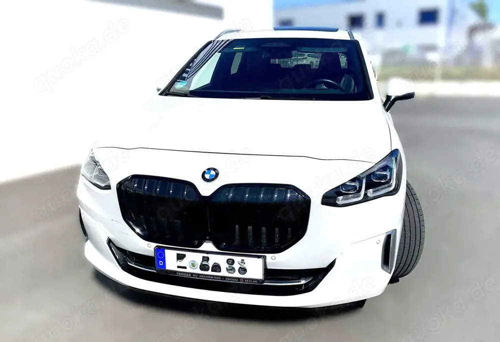 BMW 223 Active Tourer / Luxury L, Pano, AHK, LHZ, ACC