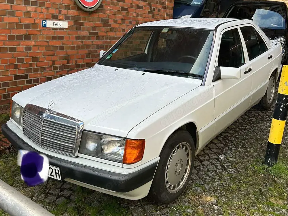 Mercedes-Benz 190 190 E 2.3