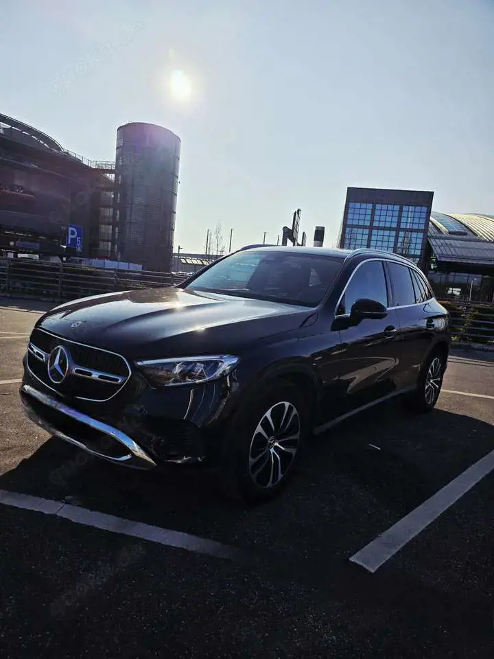 Mercedes-Benz GLC 220 D 4Matic 9G-TRONIC