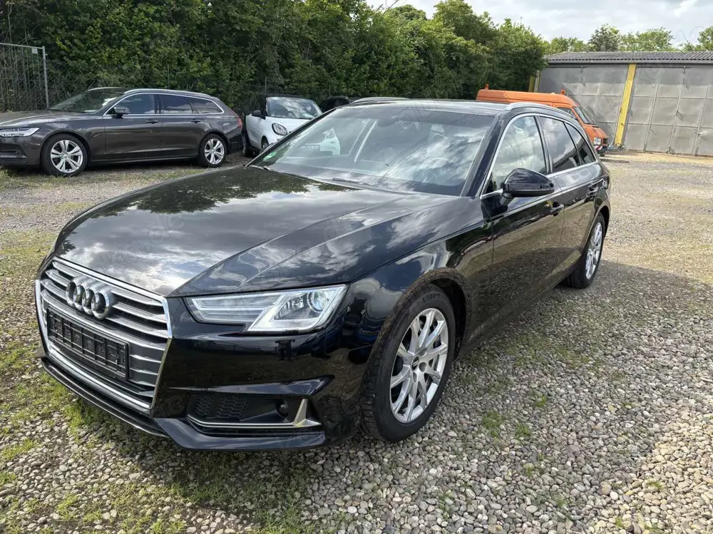 Audi A4 40 TDI sport Sportsitze AHK Bi-Xenon S-Heft