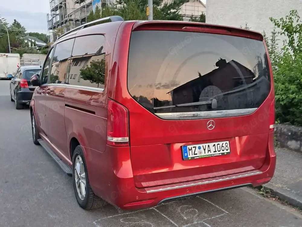 Mercedes-Benz V 250