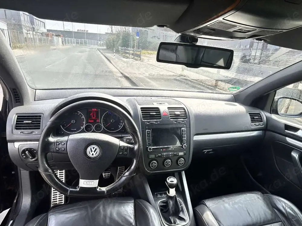 Volkswagen Golf GTI 2.0