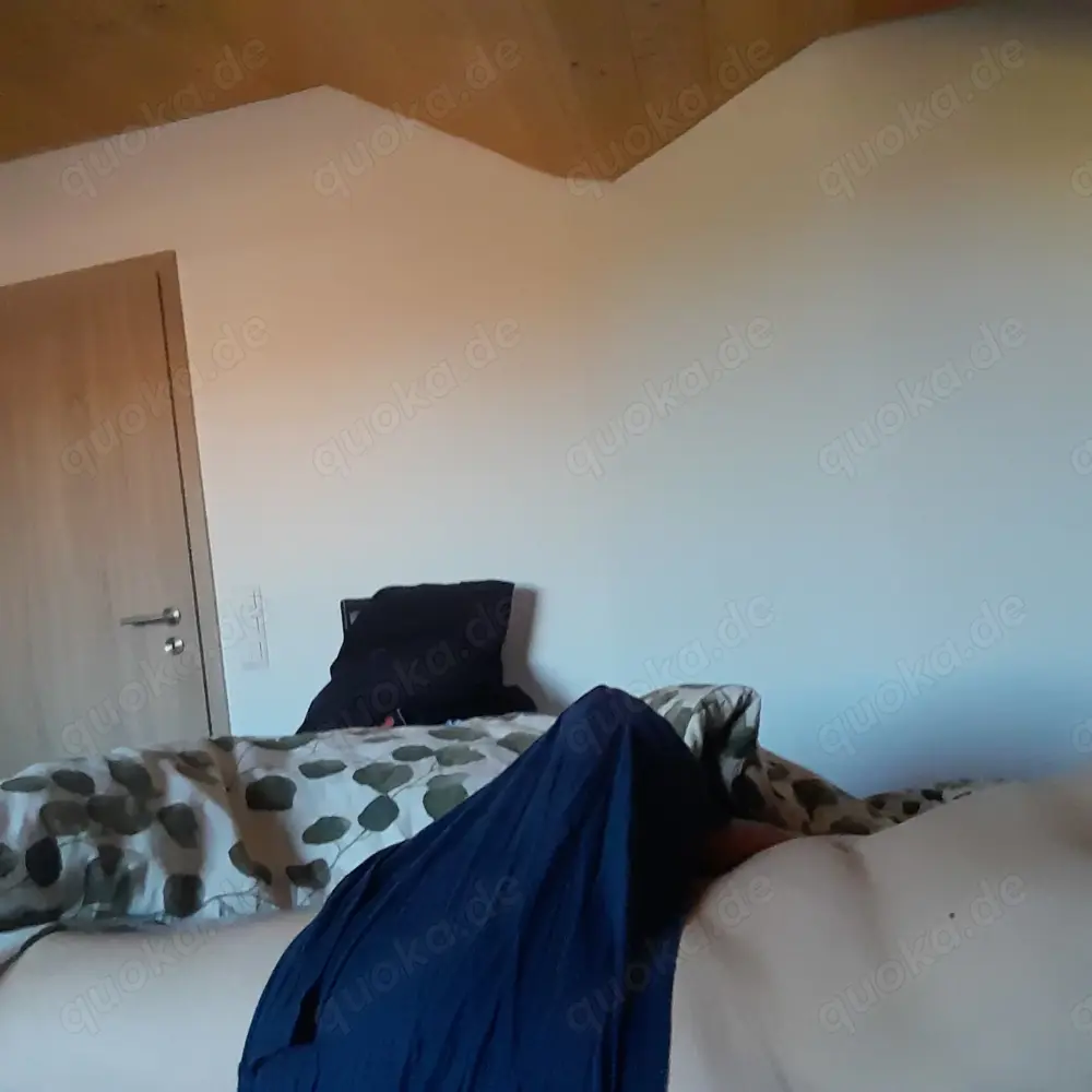 M mit harten prallen Schwanz sucht eine Frau zum chatten lecken knutschen...