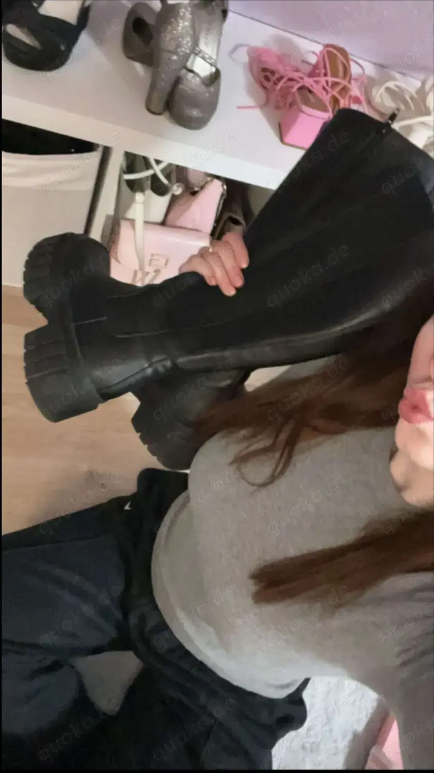 Dominate Herrin sucht online zahlsklaven Dominate Herrin sucht online zahlsklaven
