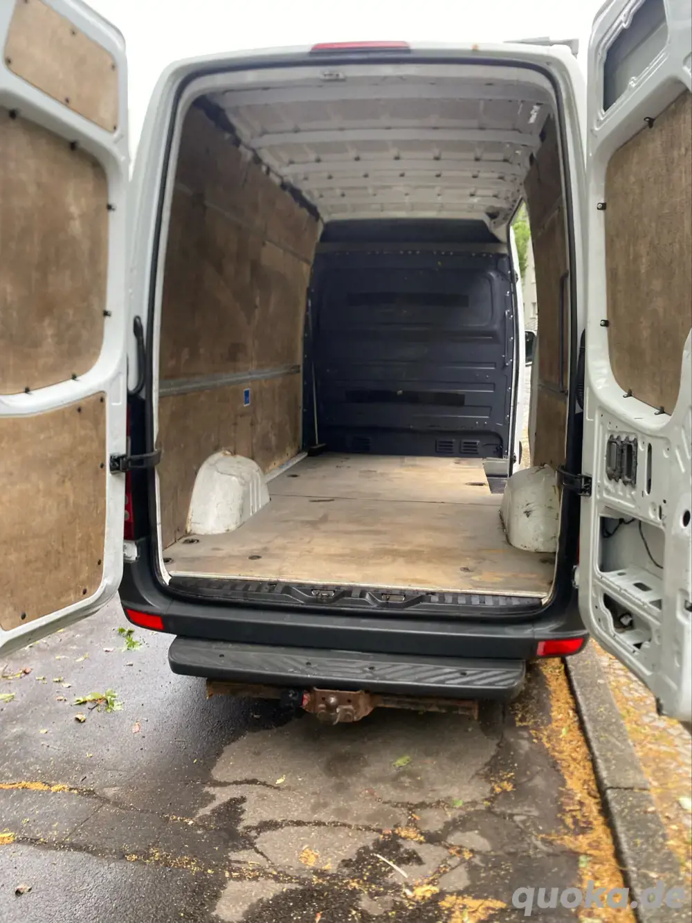 Mercedes-Benz Sprinter . 2