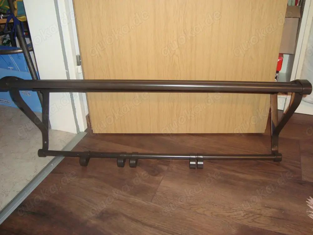 garderobe metall schwarz 90x30x30cm zum befestigen an der wand mit 5 hängern nur abholung