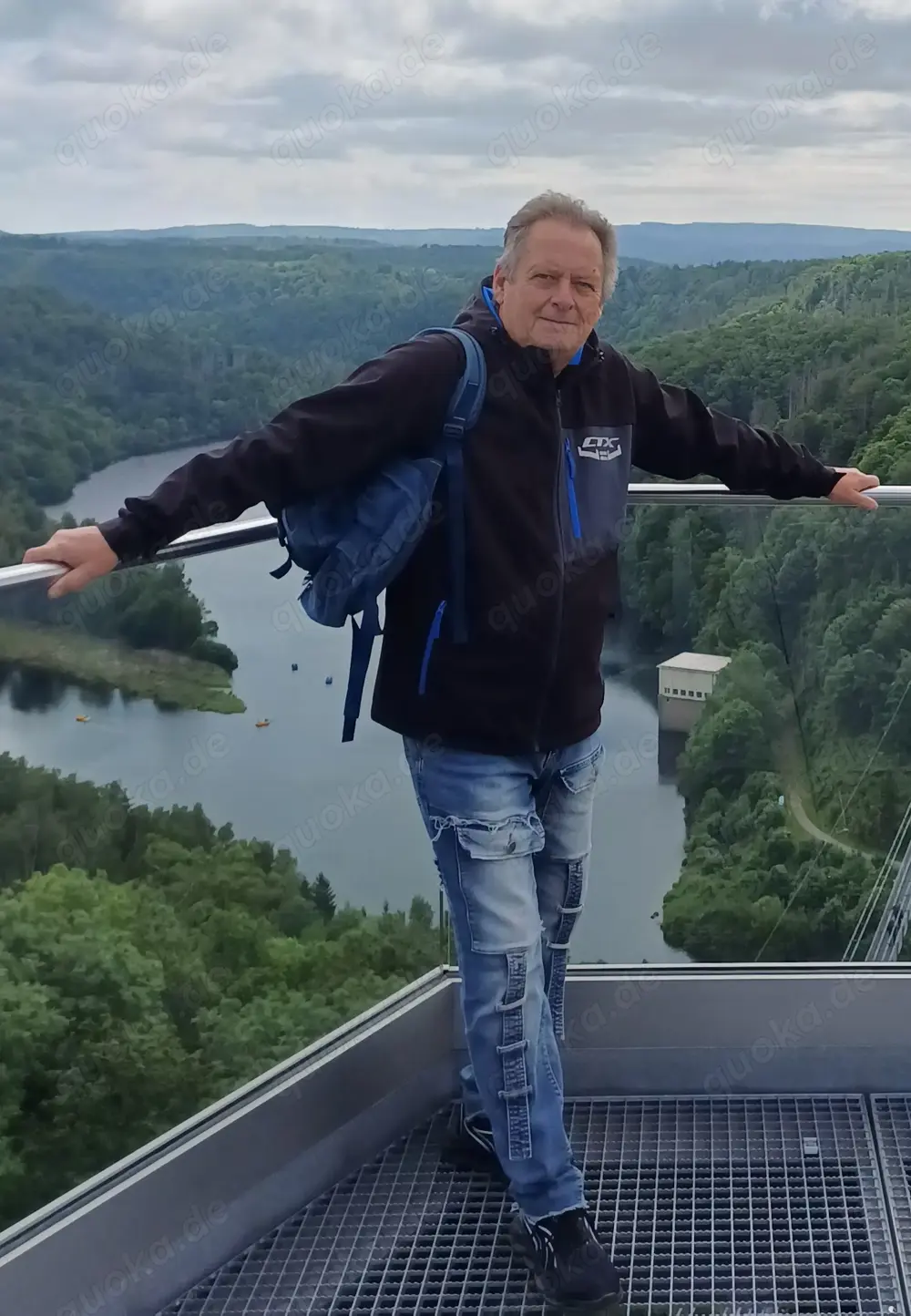 Nymphomanin als Massageassistentin gesucht