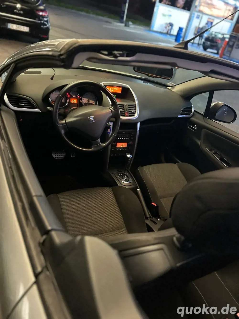 Peugeot 207 CC Cabrio, Benzin, Automatik, Baujahr 2 km