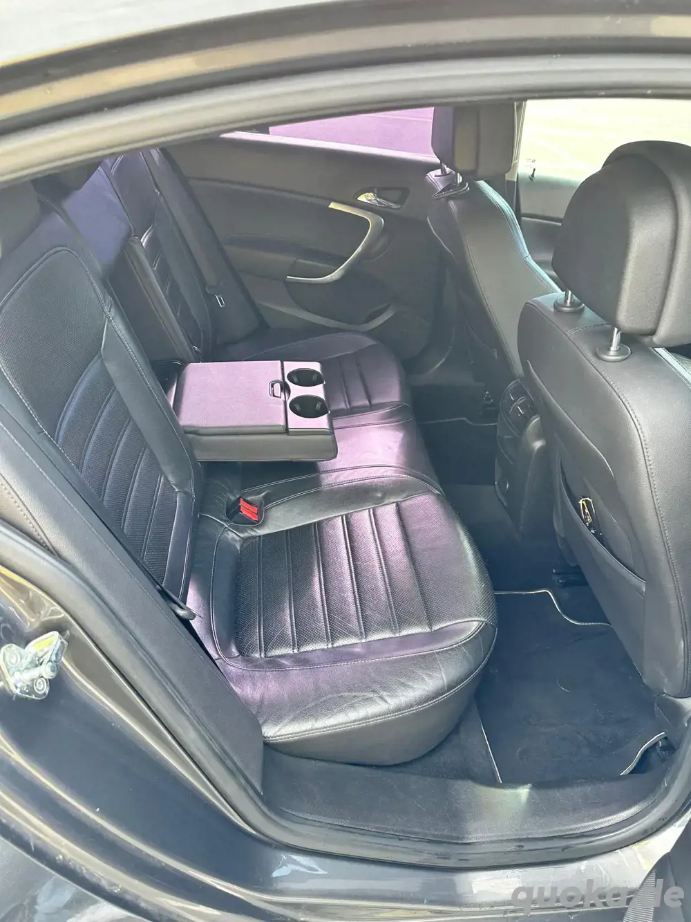 auto Opel Insignia Limousine