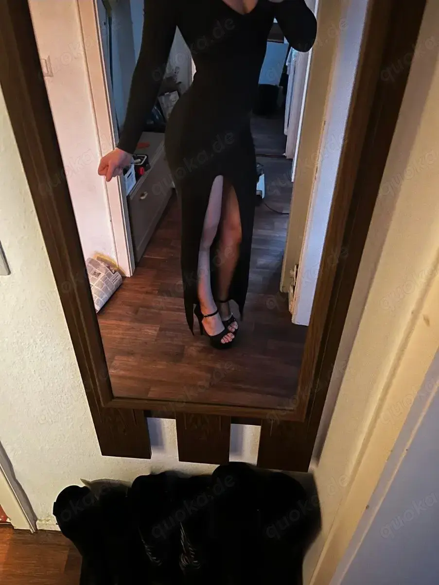  Lust beginnt im Kopf   und endet in meinem Chat  27 | Blond | Smart & scharfzüngig