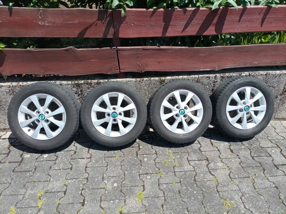 4 Alufelgen mit Sommerreifen
