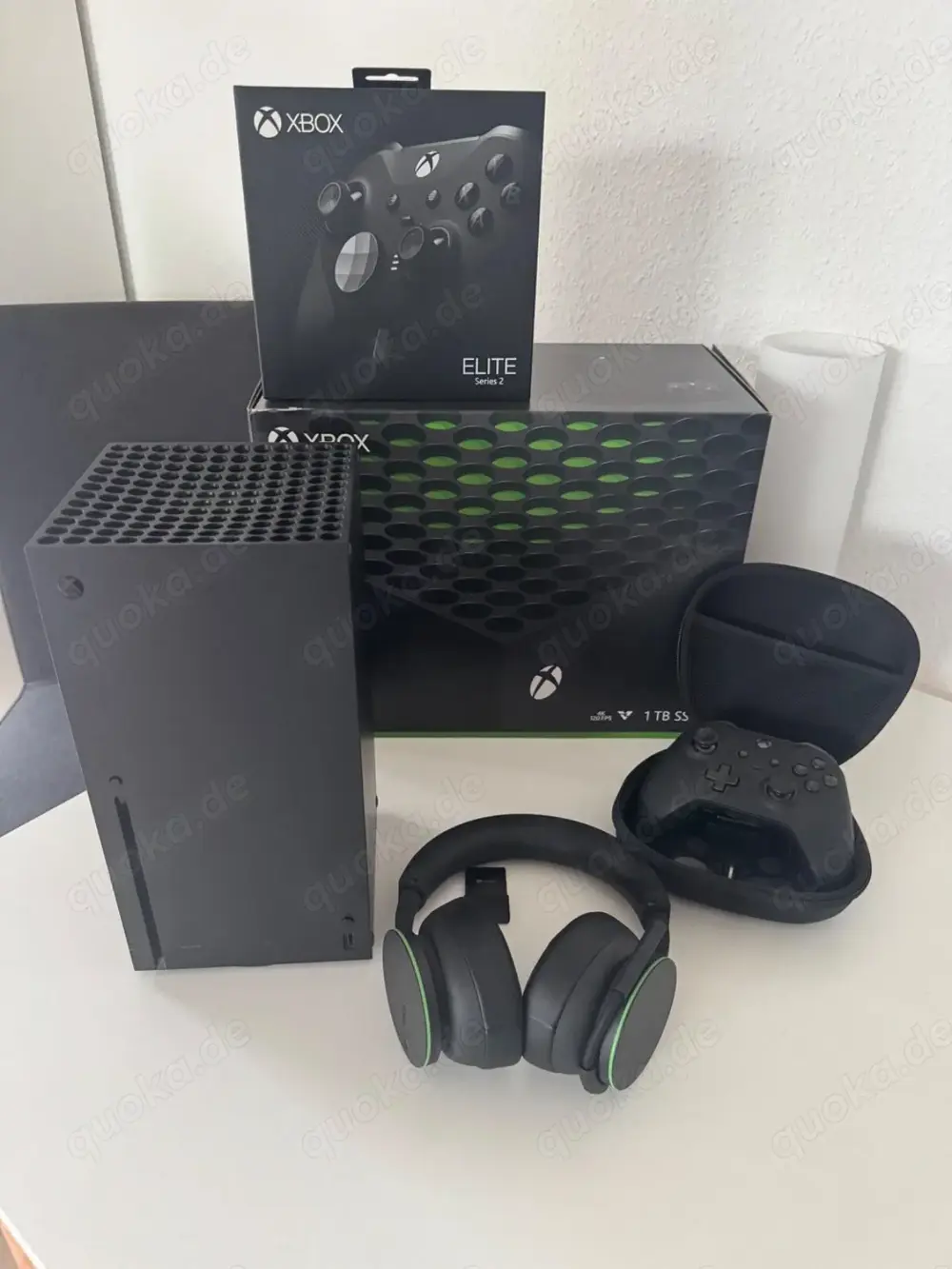 Microsoft Xbox Series X 1TB + Elite 2 Controller + MS Headset + 1tb Memory Card