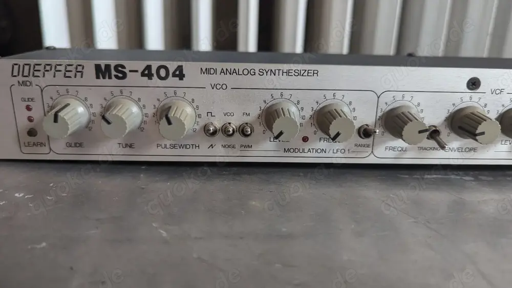 Doepfer MS - 404 Analog MIDI Synthesizer Rack Module weiß 1 HE