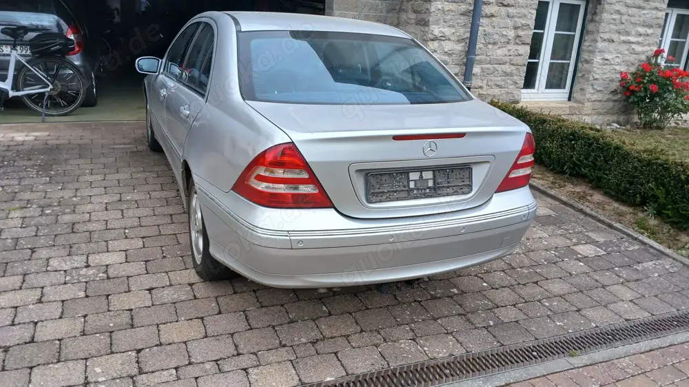 Mercedes Benz 220 CDI