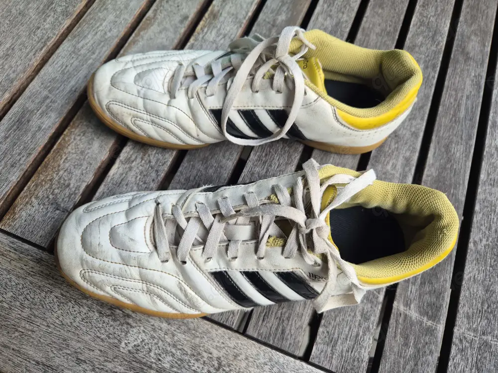 Adidas Hallensportschuh 42 3 4