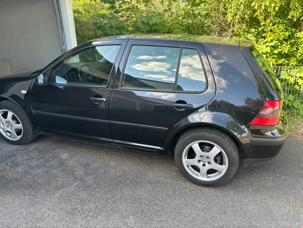 VW Golf 4 Tüv Neu - Voll fahrbereit - 8 fach bereift